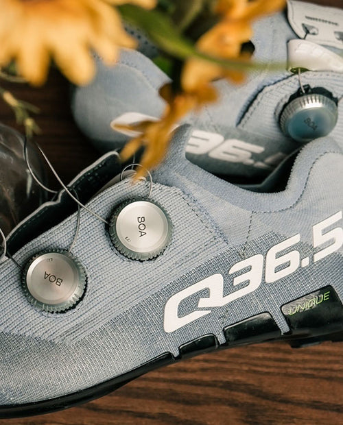 Q36.5 卡鞋Clima Road Shoes Silver 限量銀灰