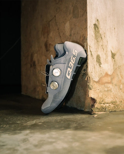 Q36.5 卡鞋Clima Road Shoes Silver 限量銀灰