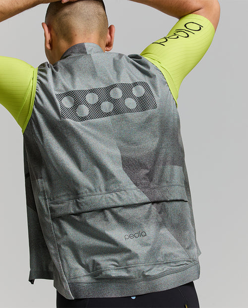 Pedla 防雨背心Pro Deflect Gilet Motion Graphite 男款 漸層灰