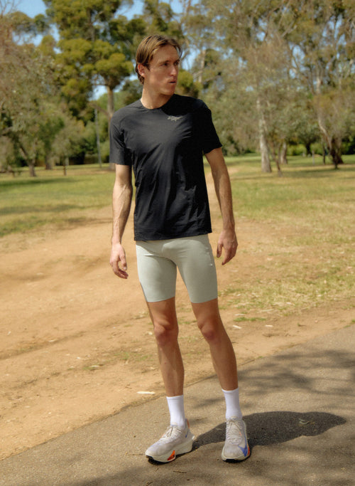 Black Sheep 運動衣 FlyTec Race Tee 短袖跑衣 男款 黑
