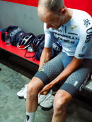 Q36.5 車衣Gregarius Clima Pro Cycling Team Jersey 2026TDF Limited Light Blue 男款 冰藍