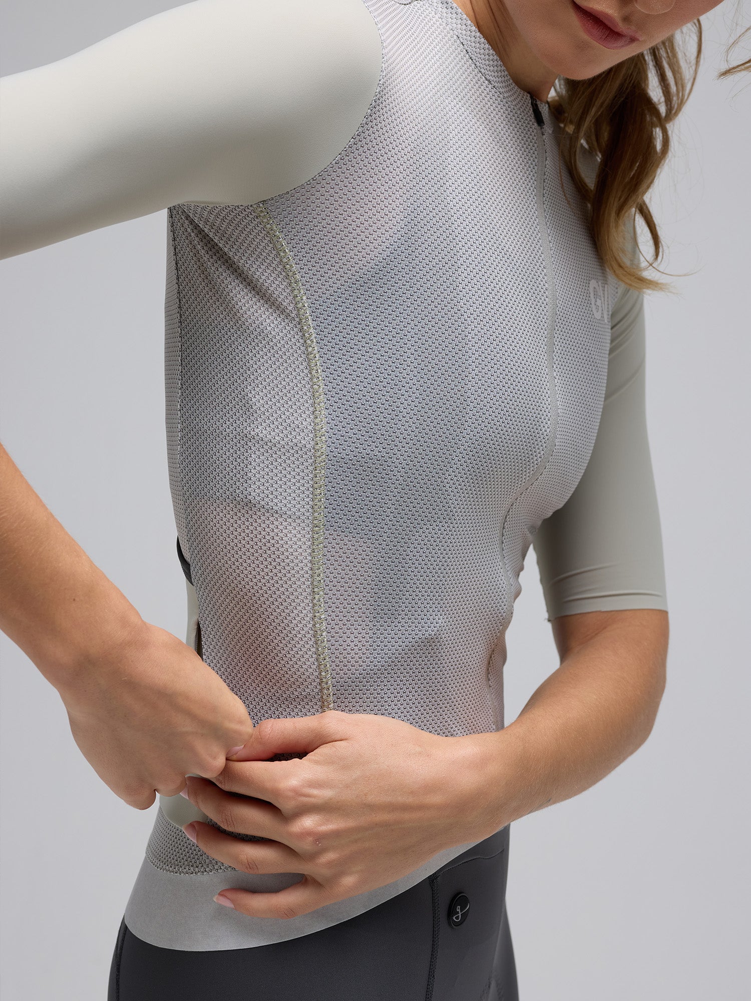 Givelo 車衣 Modern Classic Unisex Graphene Jersey Fossil 男女共版 金屬白