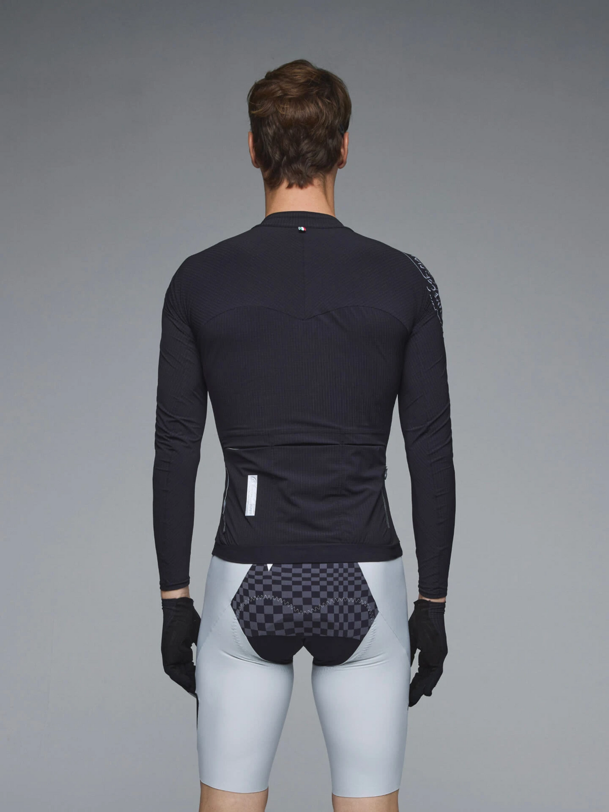 Q36.5 薄長袖車衣Dottore Pro Research Scientist LS Jersey Black 男款 黑