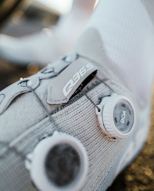 Q36.5 編織卡鞋Clima Road Shoes｜Ice Grey 冰川白灰