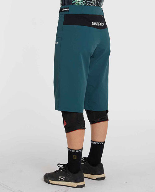 DHaRCO 機能短褲Gravity Shorts Forest 女-綠