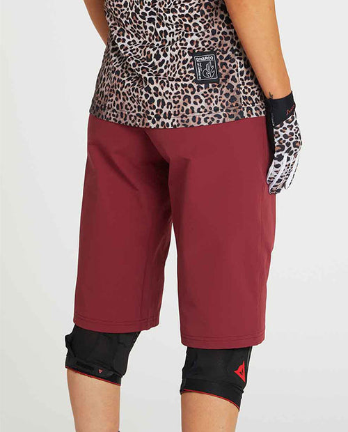 DHaRCO 機能短褲Gravity Shorts Scarlett 女-紅