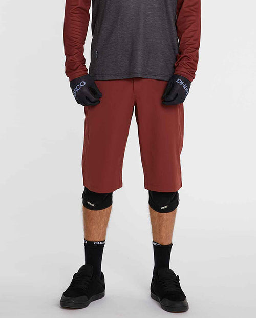 DHaRCO 機能短褲Gravity Shorts Redwood 男-暗紅