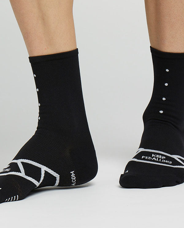 Pedla 輕量透氣襪 黑